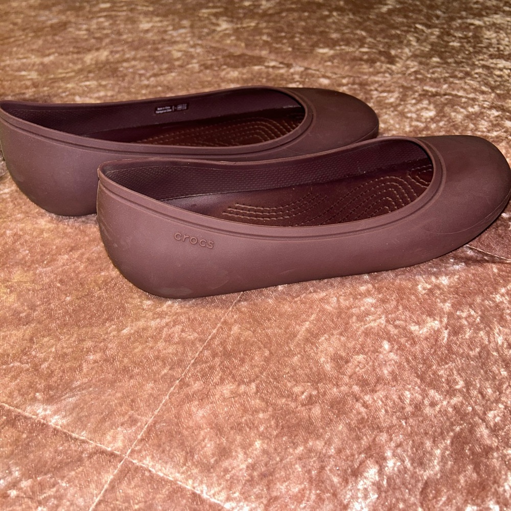 CROCS Women's Cherry Flats